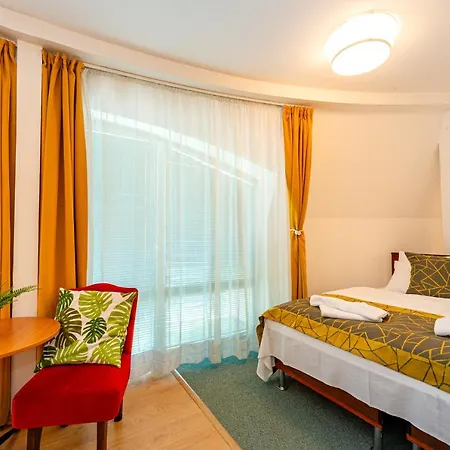 My Lake Hotel 3*