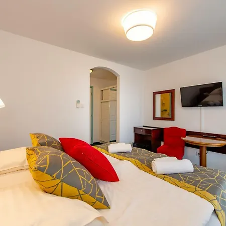 My Lake Hotel 3*