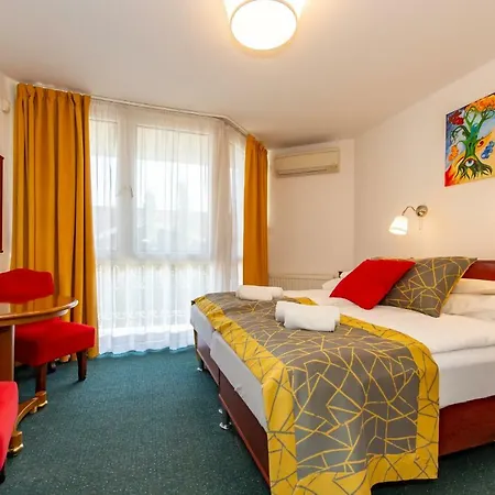 My Lake Hotel Hotel