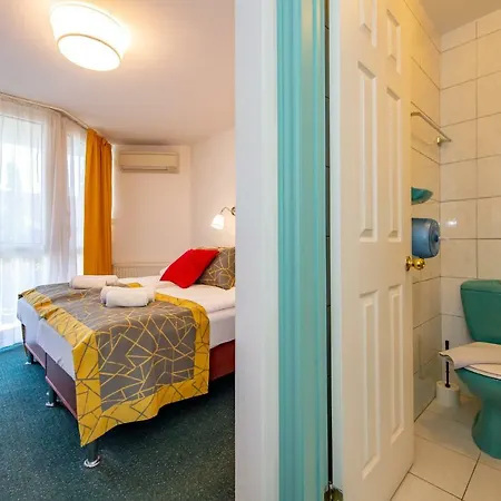 My Lake Hotel 3*