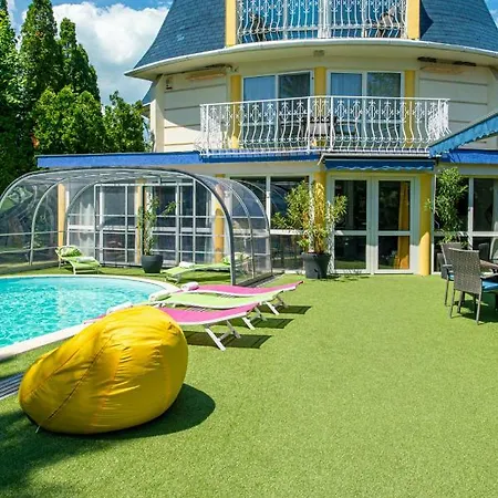 My Lake Hotel